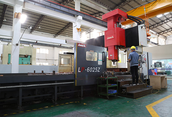 Machining Center 2